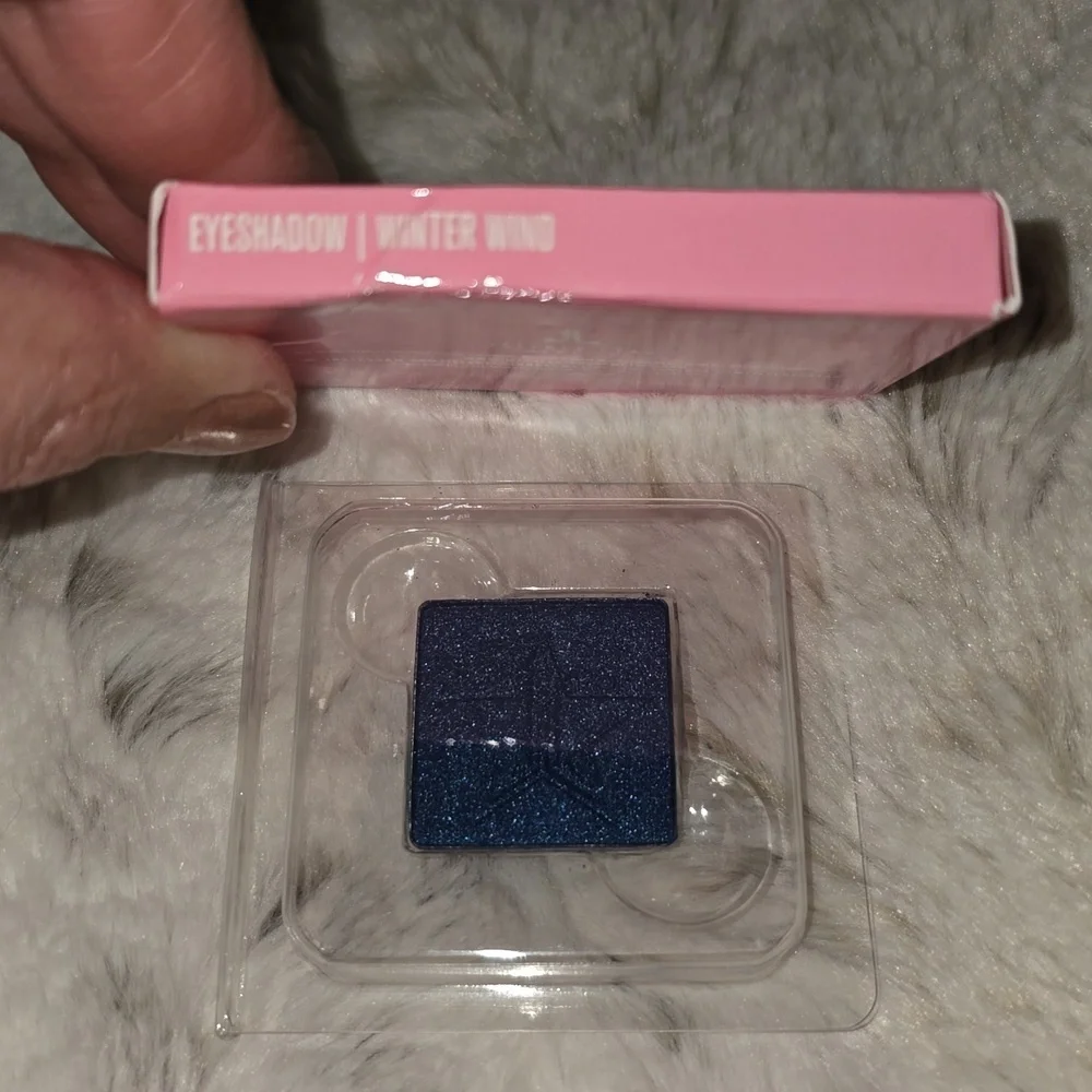 Jeffree Star Cosmetics Winter Wind Eyeshadow (Deep Metallic Ocean Blue) NWT